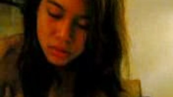 பின்னால் ஒரு குறைபாடில்லாத ஒரு அழகு நன்றாகப் புரிகிறது