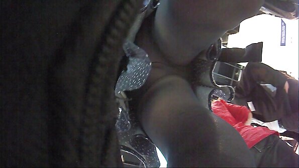 பொன்னிற குஞ்சு குத்தாமல் மற்றும் முகம் இல்லாமல் ஒரு நாள் வாழ முடியாது