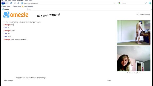 ஒரு சிறிய டைட்ஸ் காதலி அவளது ஆண்மகனை அவளது மனநிலையை நன்றாக உணர வைக்கிறாள்